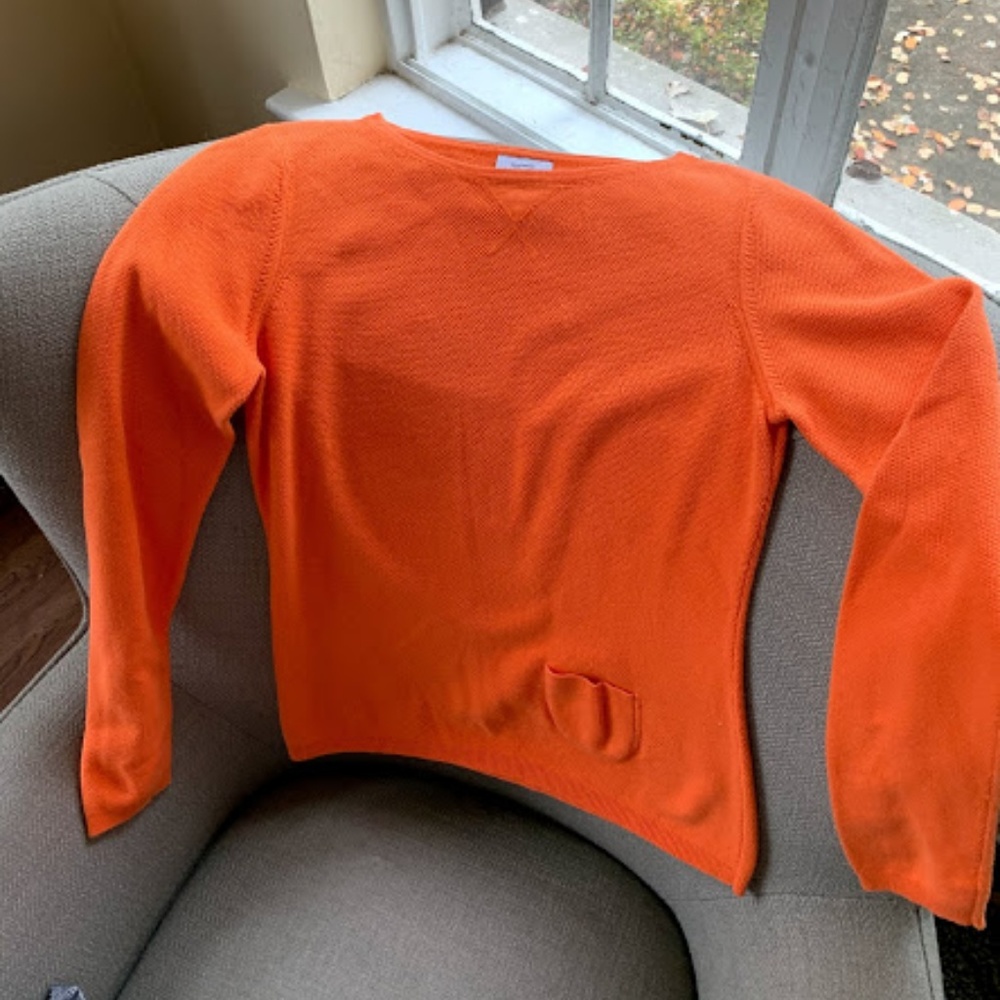 Ann Taylor LOFT long-sleeve knit top size M